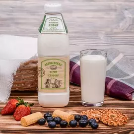 Кефир Асеньевская ферма 1% 900мл