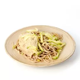 Лапша гречневая с цуккини и ореховым соусом Братья Караваевы 215г