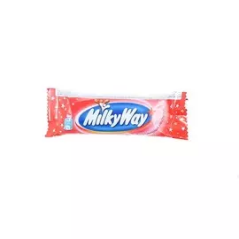 Шоколадный батончик клубничный коктейль Milky Way 26 г