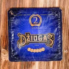 Сыр твердый пармезан Джюгас 240г