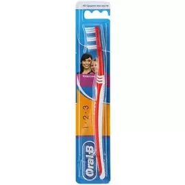 Зубная щетка 1-2-3 40 средняя Oral B