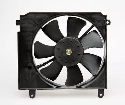 Электровентилятор охлаждения для автомобилей Lanos (97-) (с кожухом) LUZAR
