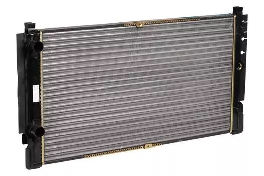 Радиатор охлаждения для автомобилей Volkswagen Transporter T4 (90-) LUZAR