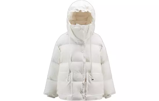 1952 Пуховик женский белый Moncler