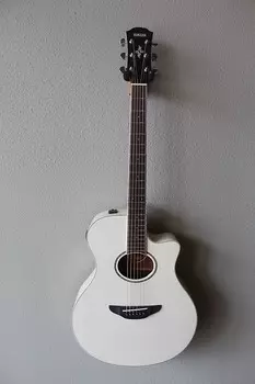 Акустическая гитара Brand New Yamaha APX600 Acoustic/Electric Guitar with Gig Bag - White