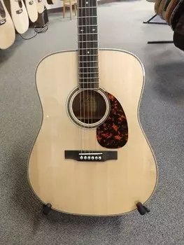 Акустическая гитара Larrivee D-44 Dreadnought Acoustic Guitar, Mahogany Back and Sides - Natural Gloss with Hardshell Case