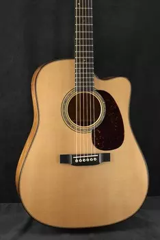 Акустическая гитара Martin Custom Shop Dreadnought Cutaway Sitka Spruce/Flamed Koa Natural