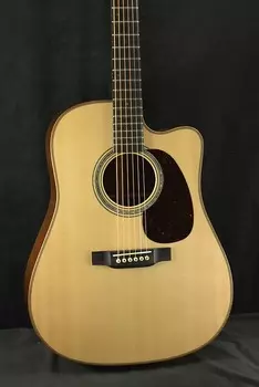 Акустическая гитара Martin Custom Shop Dreadnought Sitka Spruce Wild Grain East Indian Rosewood