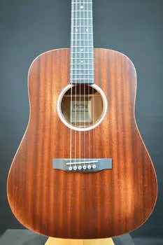 Акустическая гитара Martin DJR-10E Streetmaster Small Bodied Acoustic/ Electric Guitar w. Gig Bag