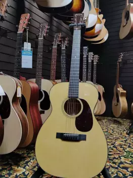 Акустическая гитара Martin Standard Series 00-18