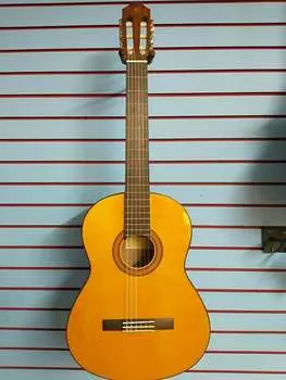 Акустическая гитара Yamaha CG102 Classical