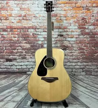 Акустическая гитара Yamaha FG820L