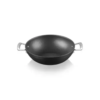 Алюминиевая сковорода-вок Le Creuset с антипригарным покрытием, черный