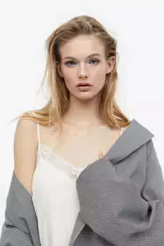 Атласное платье с кружевной окантовкой H&M, белый