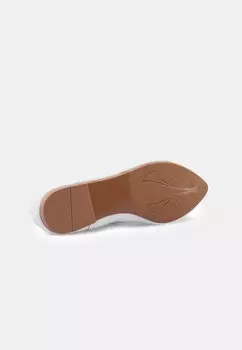 Балетки Bata, белый