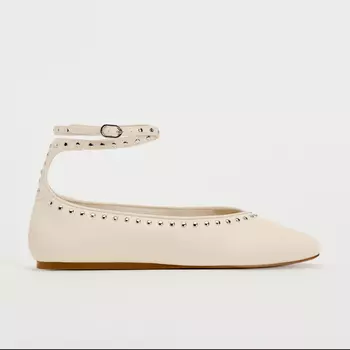 Балетки Zara With Studded Ankle Strap, экрю