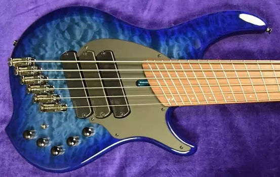 Басс гитара Dingwall Combustion 3