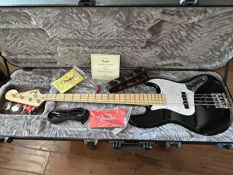 Басс гитара Fender US Geddy Lee Artist Series Signature Jazz Bass Black US23021200 9 lbs 10.9 oz