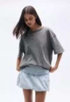 Базовая футболка Pull&Bear, темно-серый