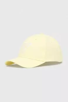 Бейсболка из хлопка Guess, желтый