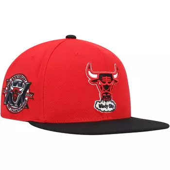 Бейсболка Mitchell & Ness Chicago Bulls, красный