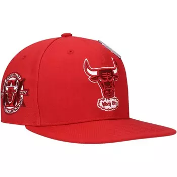 Бейсболка Mitchell & Ness Chicago Bulls, красный