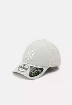 Бейсболка New Era