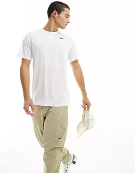 Белая футболка Nike Reset Dri-FIT