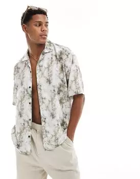 Белая рубашка с графичным размытым принтом Pull&Bear