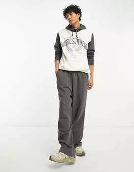 Белая толстовка с капюшоном Pacsun Arch Collegiate