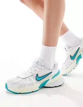 Бело-бирюзовые кроссовки Nike V2K Run