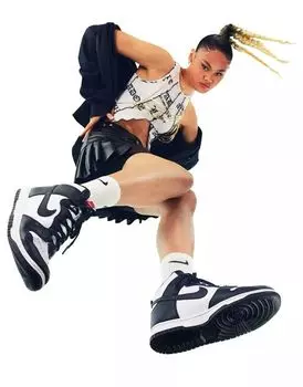 Бело-черные кроссовки Nike Dunk High