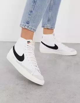 Бело-черные винтажные кроссовки Nike Blazer Mid '77
