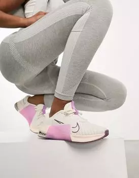 Бело-фиолетовые кроссовки Nike Metcon 9