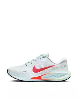 Бело-малиновые кроссовки Nike Journey Run