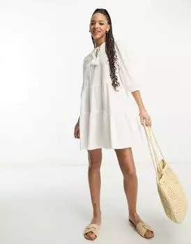 Белое платье мини с кружевной отделкой Vero Moda