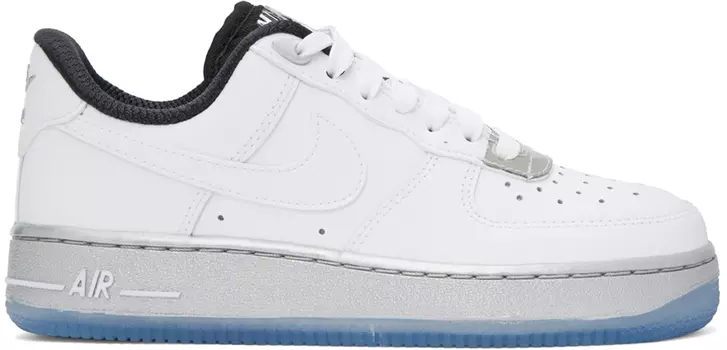 Белые кроссовки Nike Air Force 1 07 SE