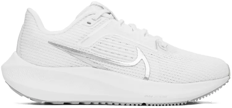 Белые кроссовки Nike Pegasus 40
