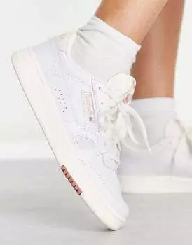 Белые кроссовки Reebok LT Court