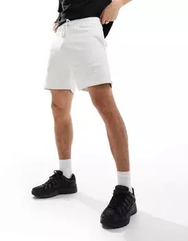 Белые узкие шорты ASOS DESIGN