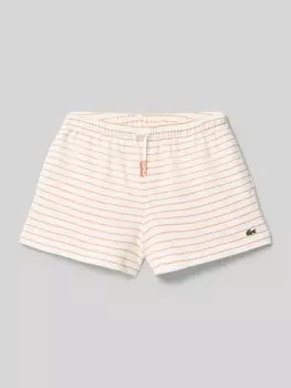 Бермуды с этикеткой Lacoste, экрю
