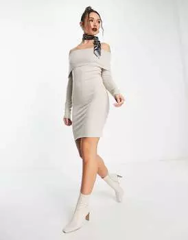Бежевое мини-платье с открытыми плечами NA-KD x Rianne Meijer