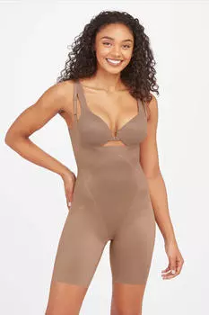 Боди Shaper с ножками Spanx, светло-бежевый