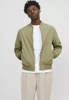 Бомбер Jack & Jones, цвет aloe