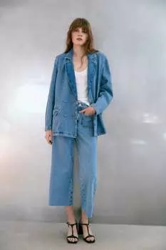 Босоножки на каблубке ZARA, черный