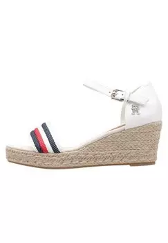 Босоножки на танкетке Tommy Hilfiger, белый