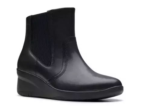 Ботильоны Clarks Suttyn Rae на танкетке, черные