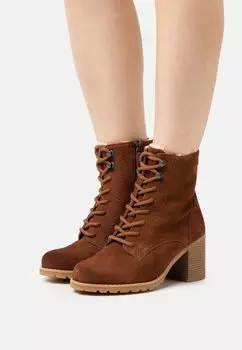 Ботильоны на шнуровке Clarks