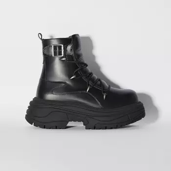 Ботинки Bershka Chunky With Buckles, черный