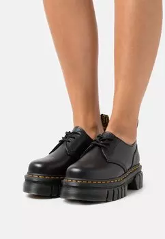 Ботинки на шнуровке Dr. Martens, черный